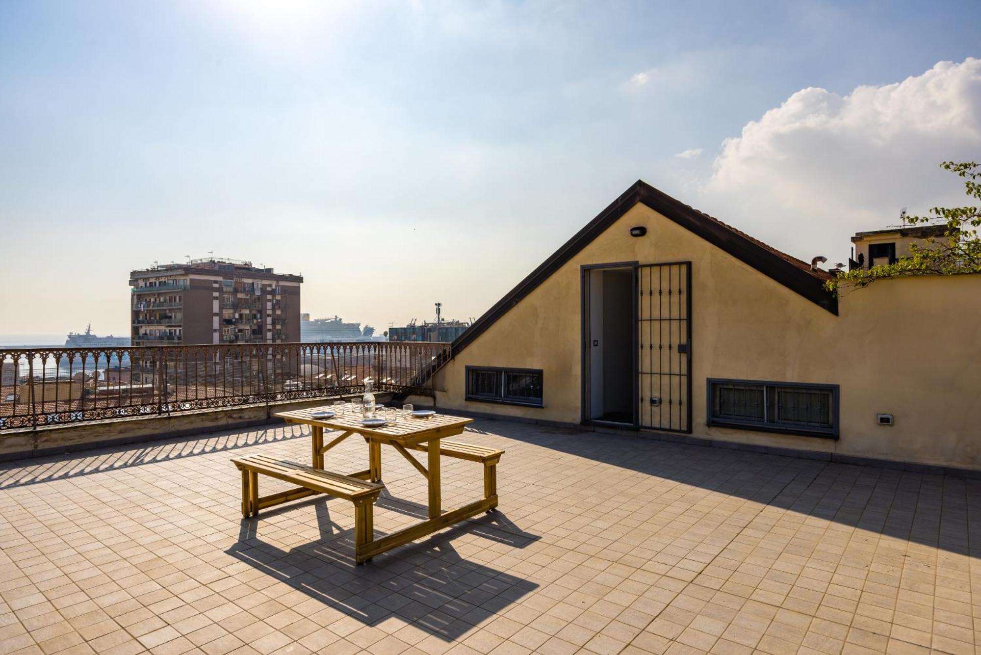 Un Terrazzo Panoramico Su By Wonderful Italy Naples