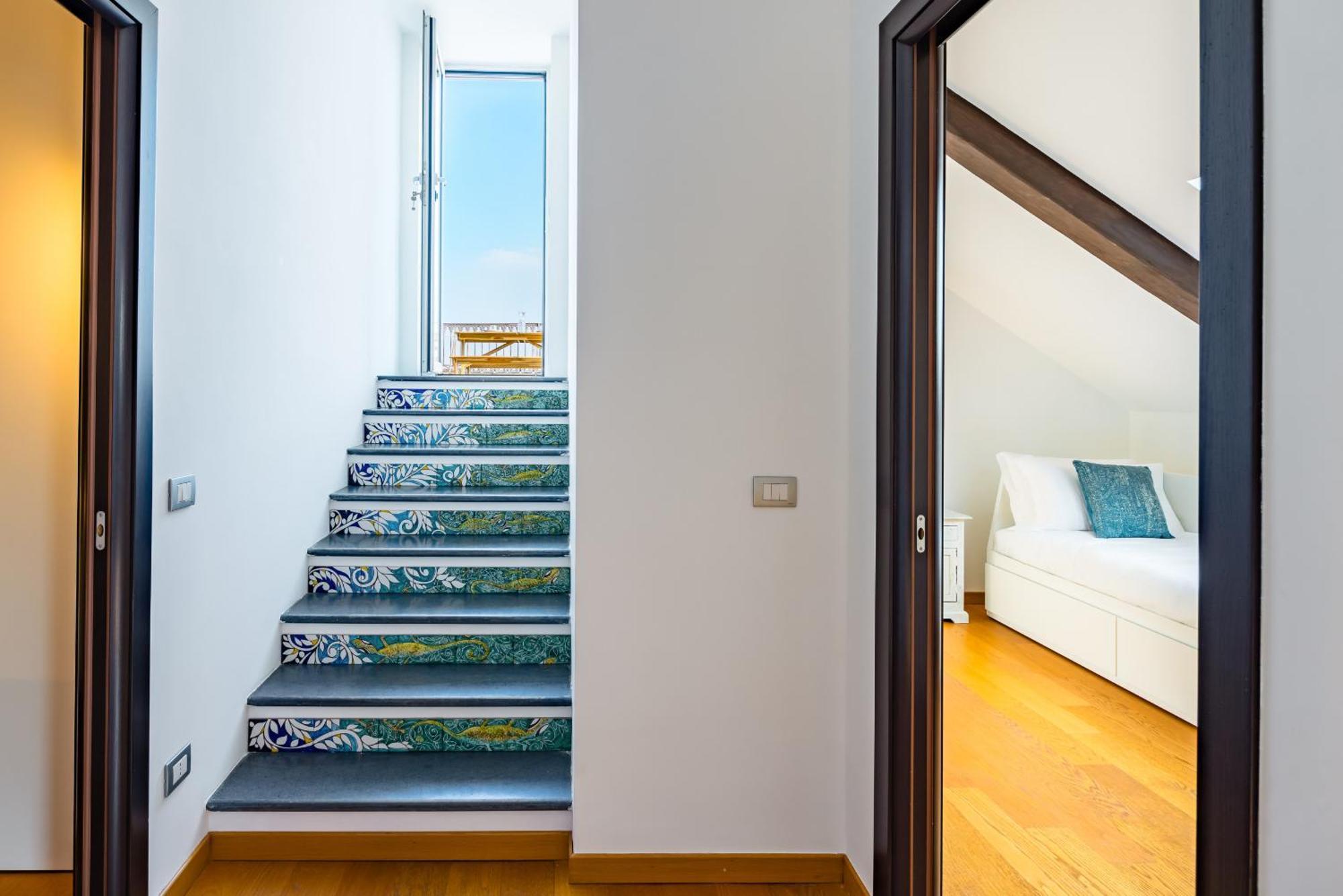 Un Terrazzo Panoramico Su By Wonderful Italy Apartment Naples